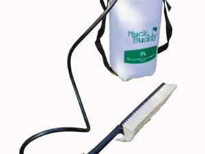 Muck Buddy Sprayer with Nylon Brush 7L
